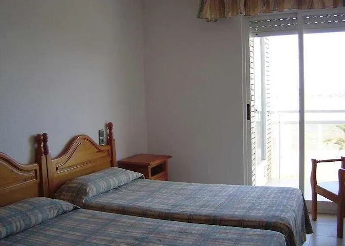 Forner Hotel *